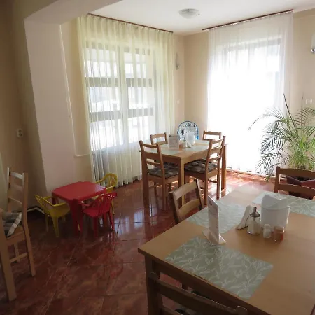 Thermal Apartmanhaz * Komárom