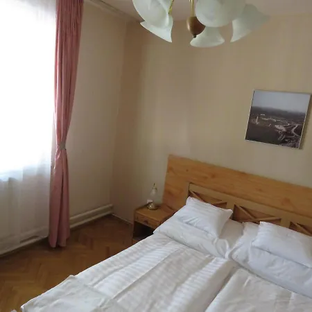 Thermal Apartmanhaz * Komárom