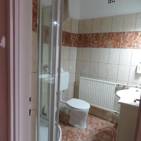 아파트 Thermal Apartmanhaz