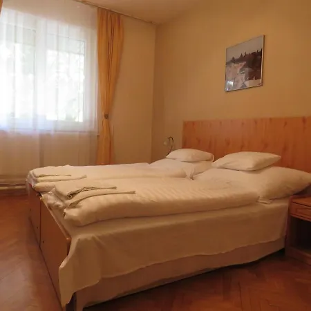 아파트 Thermal Apartmanhaz