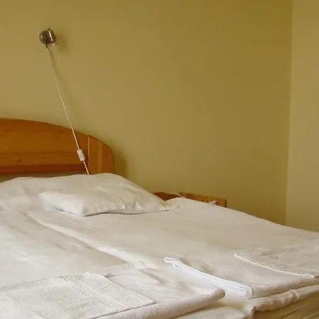 Thermal Apartmanhaz Apartman Komárom