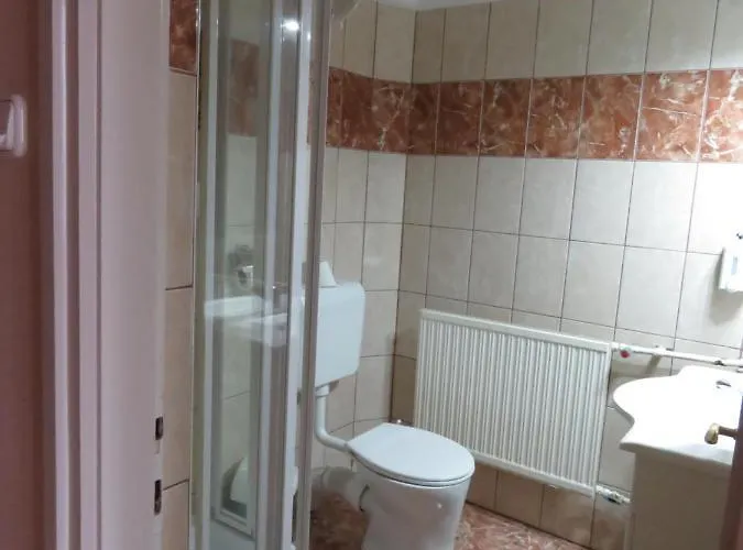 아파트 Thermal Apartmanhaz